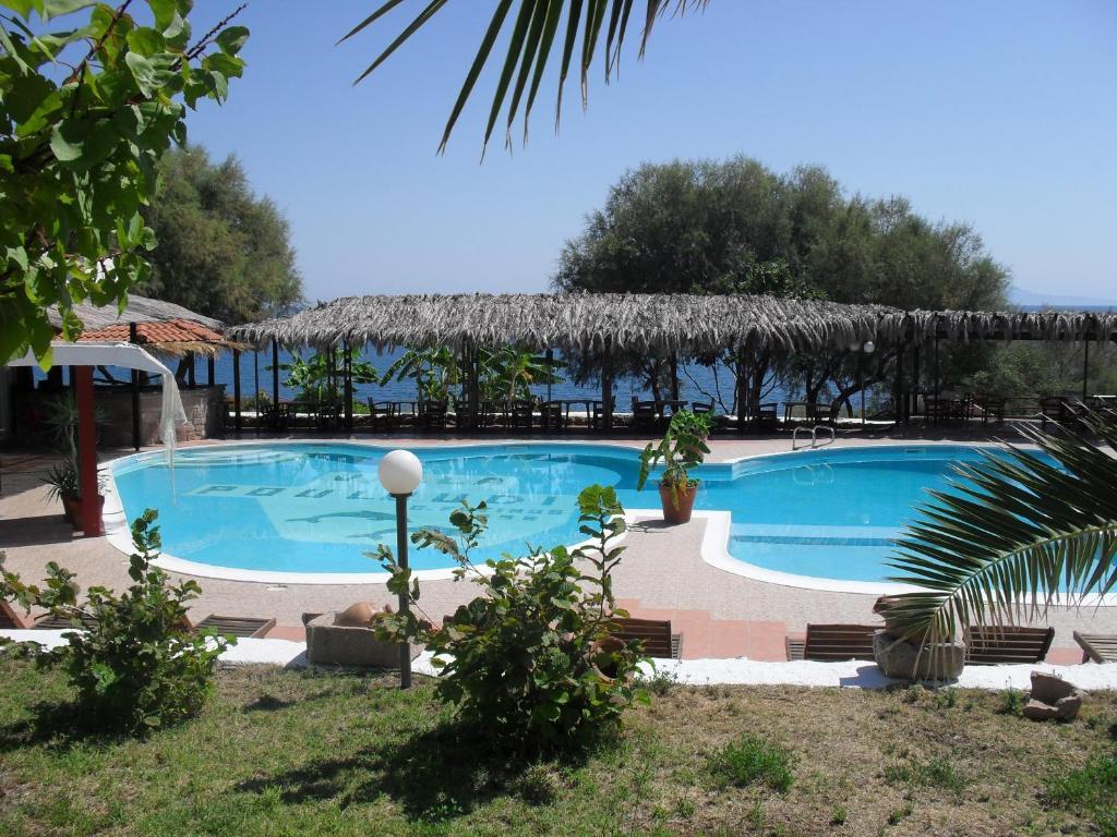 Villa Pouloudia Ватера Экстерьер фото